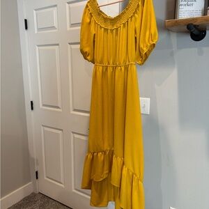 Sunny Yellow High-Low Tiered Sundress with Puff Sleeves